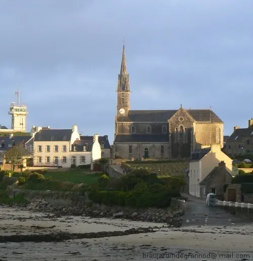 /membres/images/83700288762628507/2011/batzeglise500marq.webp